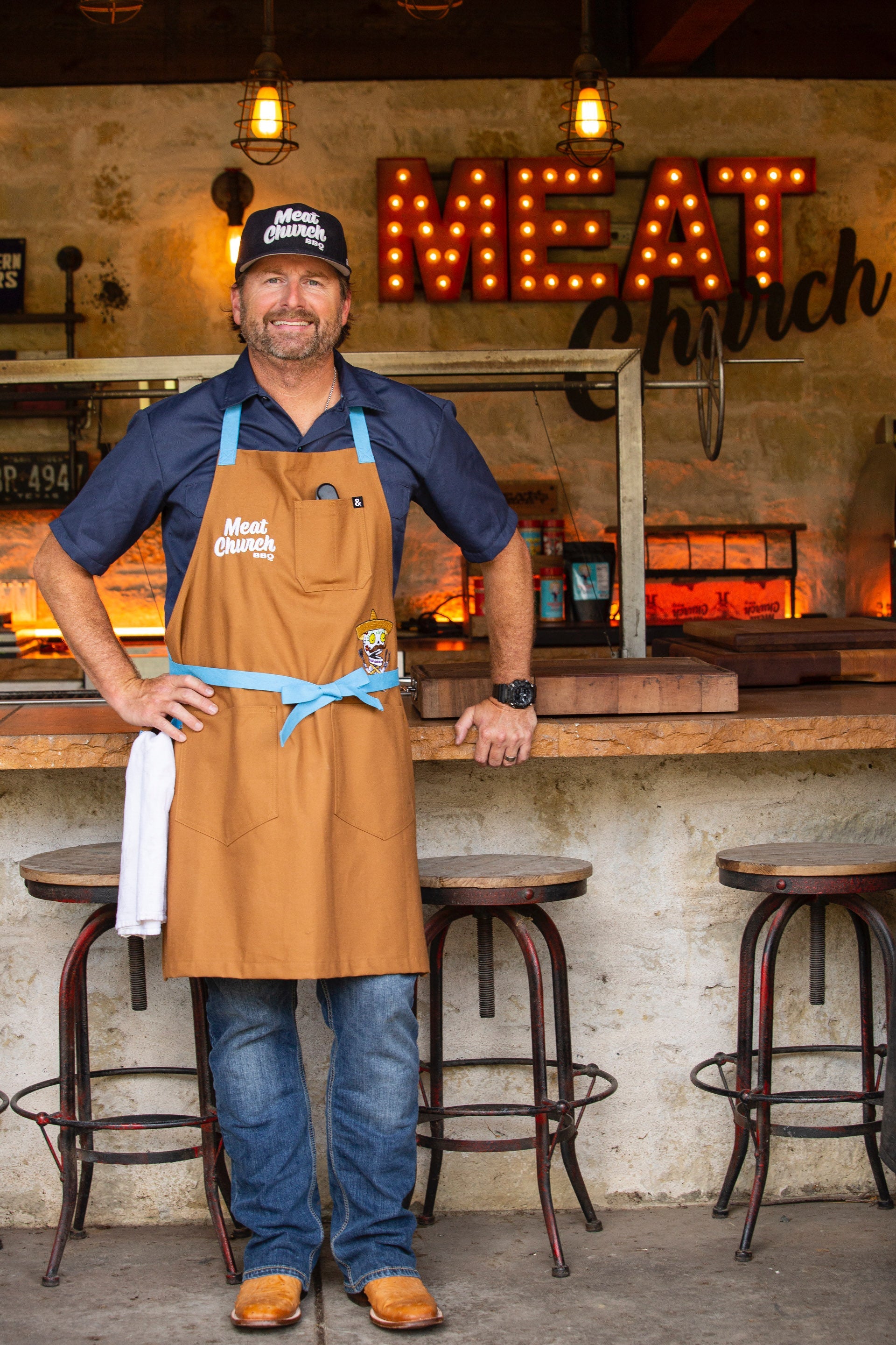 hedley-and-bennett-meat-church-apron-duck-tan-w6 image_912805a7-8b3f-48b2-8698-64cb1afdc18a.jpg